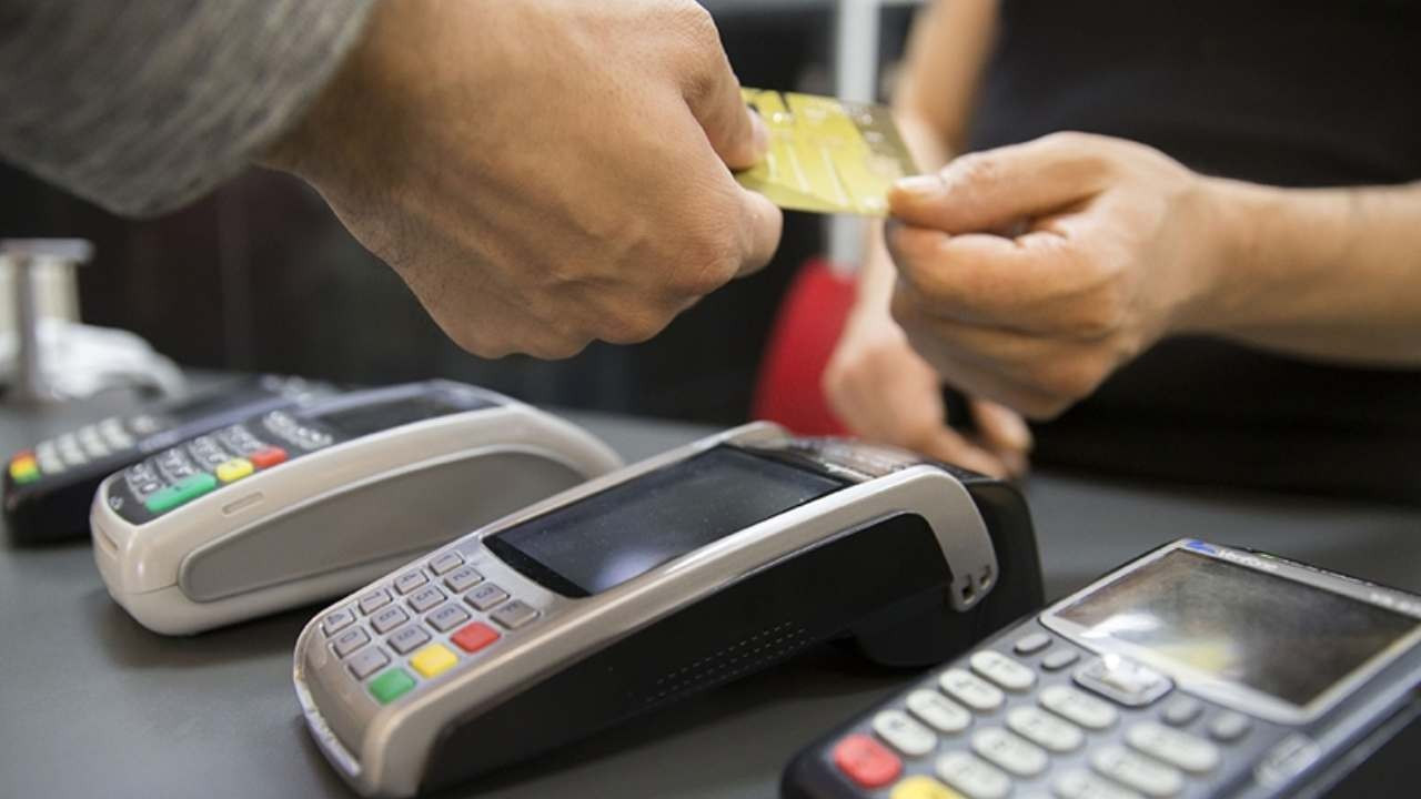 eylul ayinda 219 trilyon tl tutarinda odeme kartla yapildi JgidEfUG.jpg