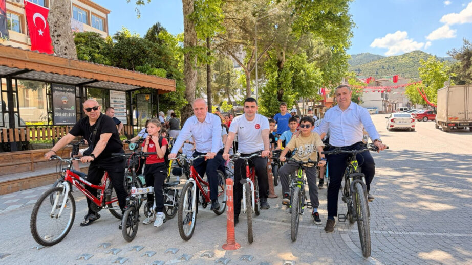 Osmaneli’de Gençler İçin Renkli Spor Etkinlikleri ve Bisiklet Turu