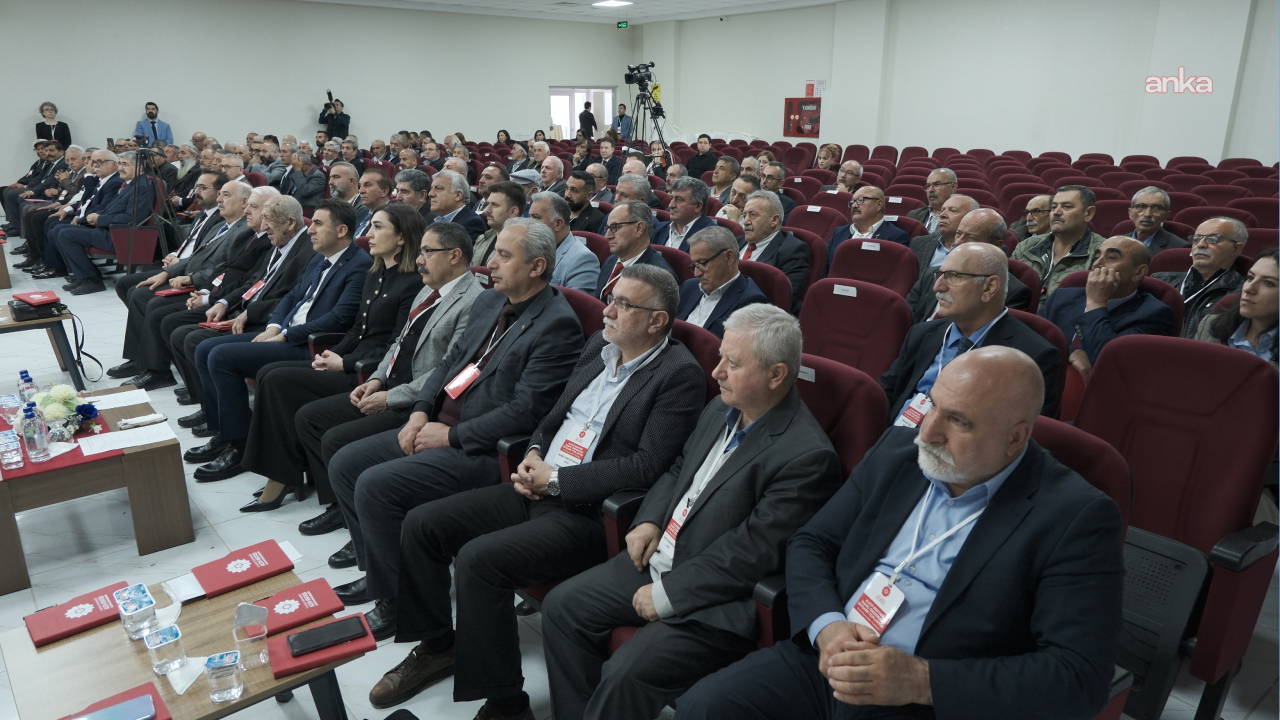 tuncelide-dedeler-zirvesi-diyanet-butcesinin-ucte-birini-de-bize-verseler-ne-olur-ykhQuvqi